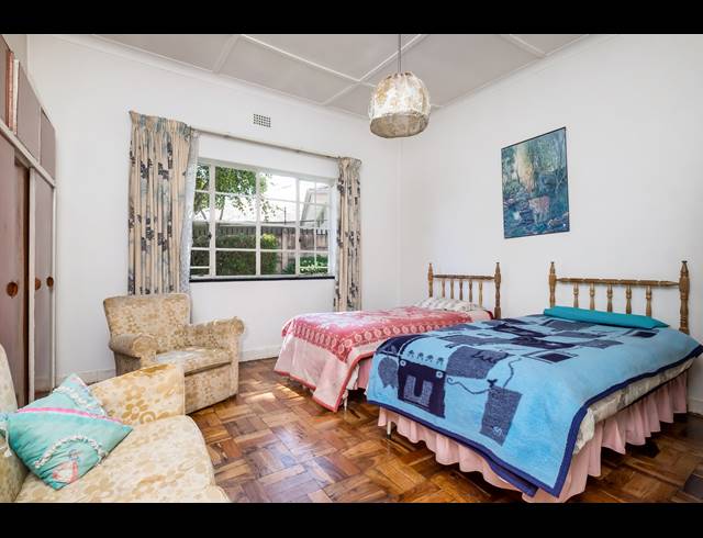 5 BEDROOM HOUSE FOR SALE IN GREENSIDE